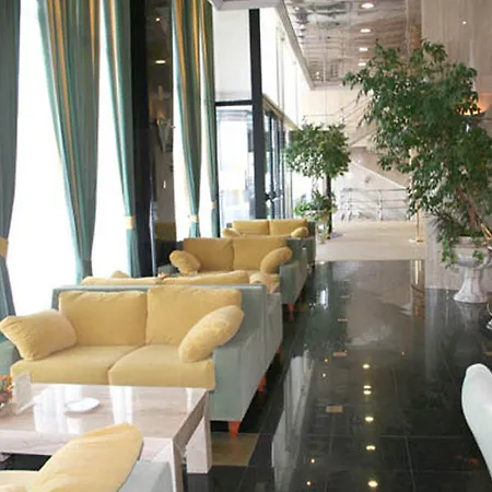 Palace 4*