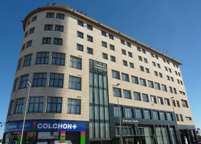 Palace 4*