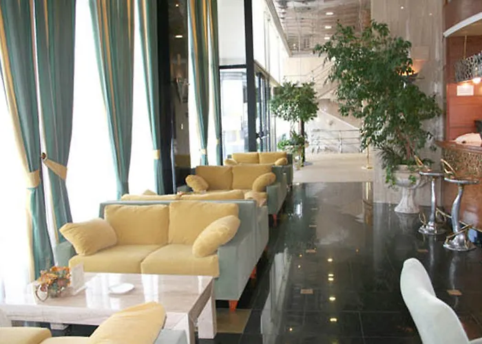 Palace 4*