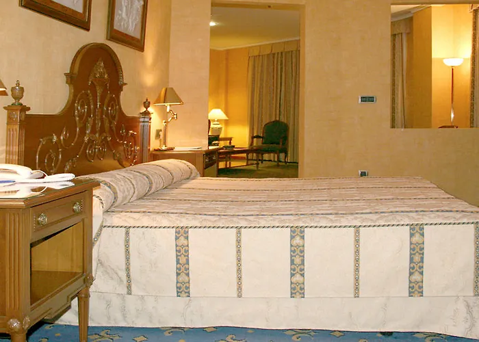 Palace 4*